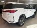 Toyota Fortuner 2.4GD-6 4x4 - Thumbnail 3