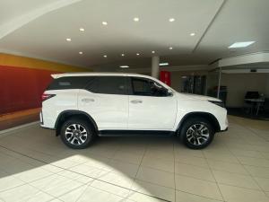 Toyota Fortuner 2.4GD-6 4x4 - Image 4