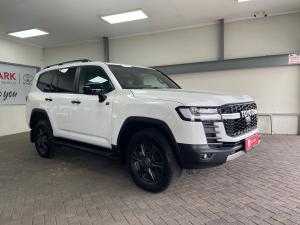 Toyota Land Cruiser 300 3.3D GR-Sport - Image 1