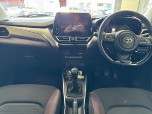 Toyota Starlet Cross 1.5 XR manual - Image 6