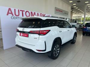 Toyota Fortuner 2.4GD-6 4x4 - Image 3