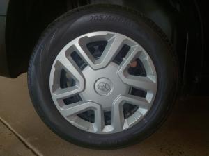 Toyota Urban Cruiser 1.5 Xi - Image 14