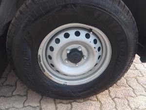Toyota Hilux 2.4GD single cab S (aircon) - Image 10