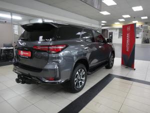 Toyota Fortuner 2.8GD-6 VX - Image 2