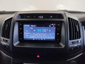 Toyota Land Cruiser 200 4.5D-4D V8 GX-R - Image 14