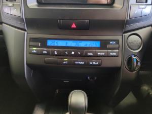 Toyota Land Cruiser 200 4.5D-4D V8 GX-R - Image 16