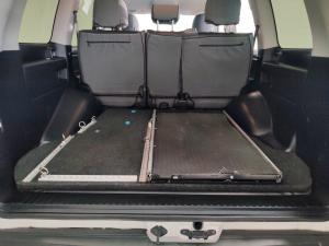 Toyota Land Cruiser 200 4.5D-4D V8 GX-R - Image 20