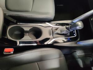 Toyota Corolla Cross 1.8 Hybrid XS - Image 12