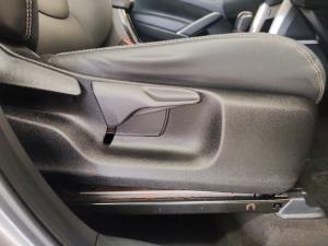 Toyota Corolla Cross 1.8 Hybrid XS - Image 19