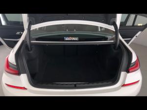 BMW 3 Series 318i M Sport - Image 37
