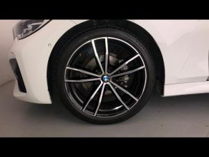 BMW 3 Series 318i M Sport - Image 38