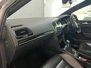 Volkswagen Golf R auto - Image 21