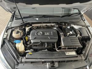Volkswagen Golf R auto - Image 24