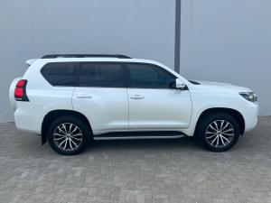 Toyota Land Cruiser Prado 2.8GD VX - Image 3