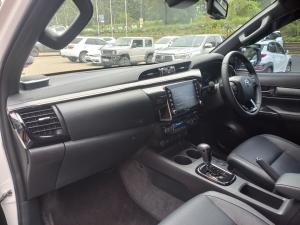 Toyota Hilux 2.8GD-6 double cab 4x4 Legend auto - Image 7