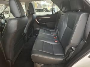Toyota Fortuner 2.4GD-6 Raised Body automatic - Image 15