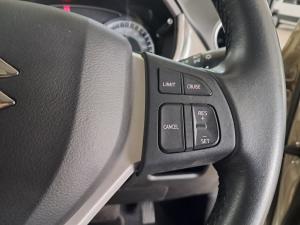 Suzuki Vitara 1.4T GLX automatic - Image 10