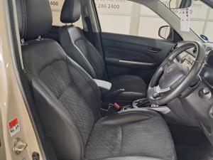 Suzuki Vitara 1.4T GLX automatic - Image 14