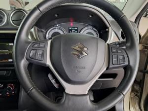 Suzuki Vitara 1.4T GLX automatic - Image 8