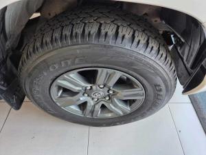Toyota Hilux 2.4 GD-6 Raider 4X4D/C - Image 13