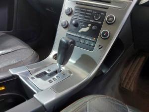 Volvo XC60 D5 Geartronic - Image 12