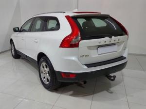 Volvo XC60 D5 Geartronic - Image 3