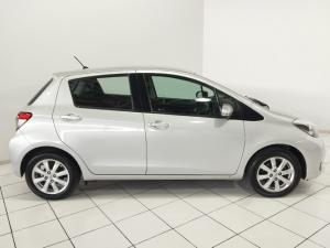 Toyota Yaris 5-door 1.3 XS - Image 6