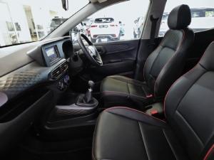Hyundai Grand i10 1.2 Fluid hatch manual - Image 15