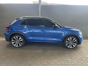 Volkswagen T-Roc 2.0TSI 140kW 4Motion R-Line - Image 2