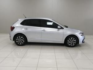 Volkswagen Polo hatch 1.0TSI Life auto - Image 2