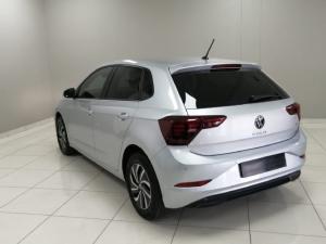 Volkswagen Polo hatch 1.0TSI Life auto - Image 3