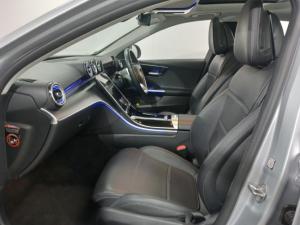 Mercedes-Benz C-Class C220d Avantgarde - Image 6