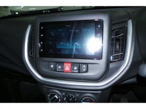 Toyota Vitz 1.0 XR manual - Image 10