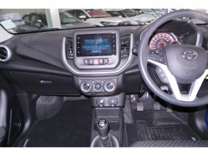 Toyota Vitz 1.0 XR manual - Image 9
