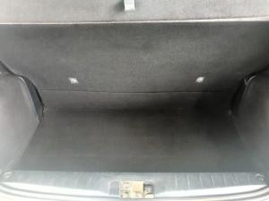 Toyota Etios hatch 1.5 Sprint - Image 6
