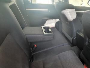 Toyota Hilux 2.8GD-6 double cab Raider - Image 8
