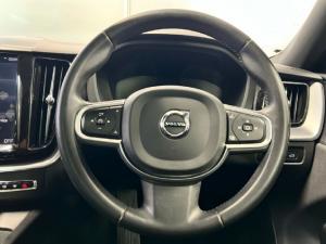 Volvo XC60 D4 AWD Momentum - Image 16