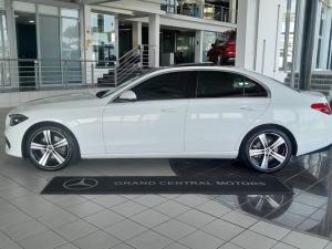 Mercedes-Benz C-Class C220d Avantgarde - Image 4