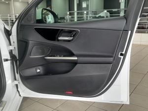 Mercedes-Benz C-Class C220d Avantgarde - Image 9