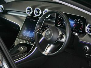 Mercedes-Benz C-Class C200 Avantgarde - Image 7