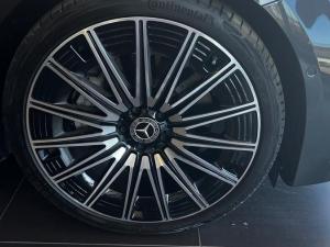 Mercedes-Benz E-Class E200 Avantgarde - Image 9