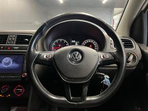 Volkswagen Polo sedan 1.4 Comfortline - Image 11