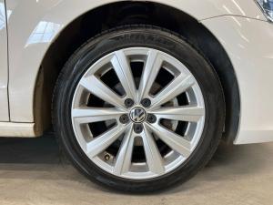 Volkswagen Polo sedan 1.4 Comfortline - Image 13