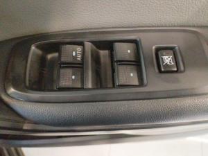 Ford Everest 2.2TDCi XLS - Image 17