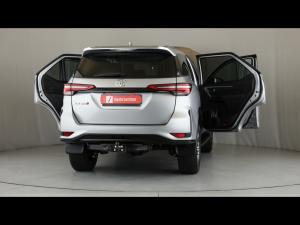 Toyota Fortuner 2.4GD-6 auto - Image 9