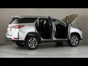 Toyota Fortuner 2.4GD-6 auto - Image 16