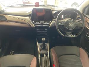 Toyota Starlet Cross 1.5 XR manual - Image 6
