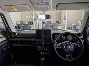 Suzuki Jimny 1.5 GLX AllGrip 5-door manual - Image 10