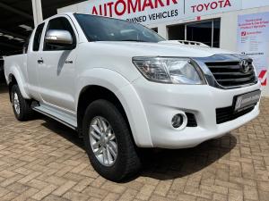 Toyota Hilux 3.0D-4D Xtra cab 4x4 Raider Dakar edition - Image 1