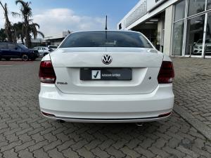 Volkswagen Polo Vivo sedan 1.6 Comfortline - Image 6